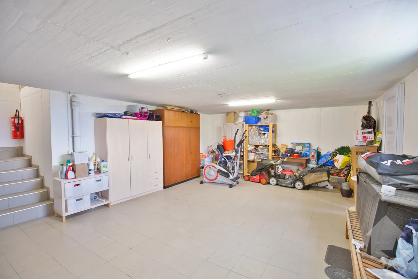 Magnificent semi-detached house by the garage - Photo 26 of 45