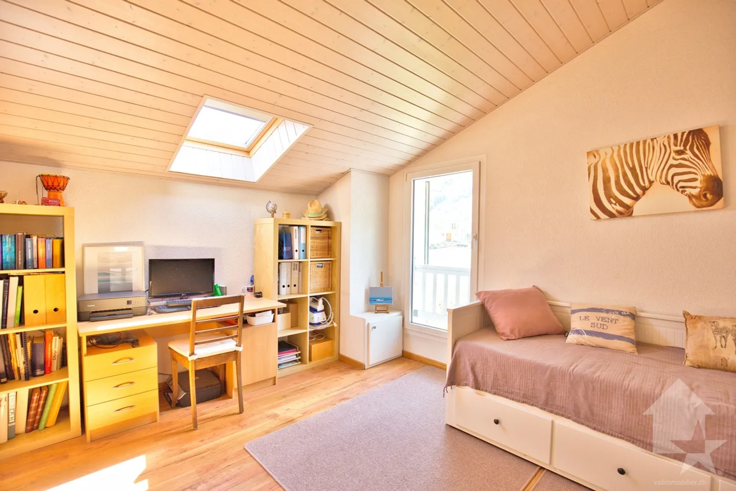 Magnificent semi-detached house by the garage - Photo 16 of 45