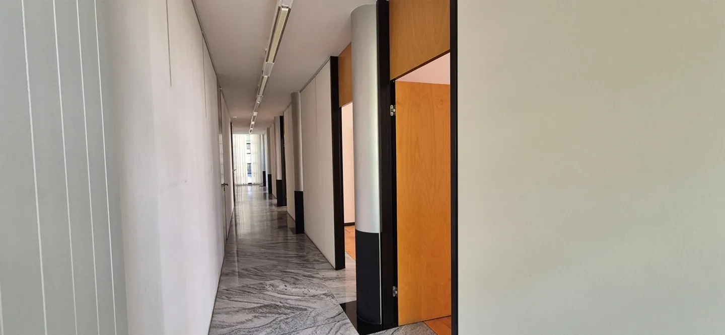 Espace de bureau moderne par Mario Botta - Photo 4 sur 5