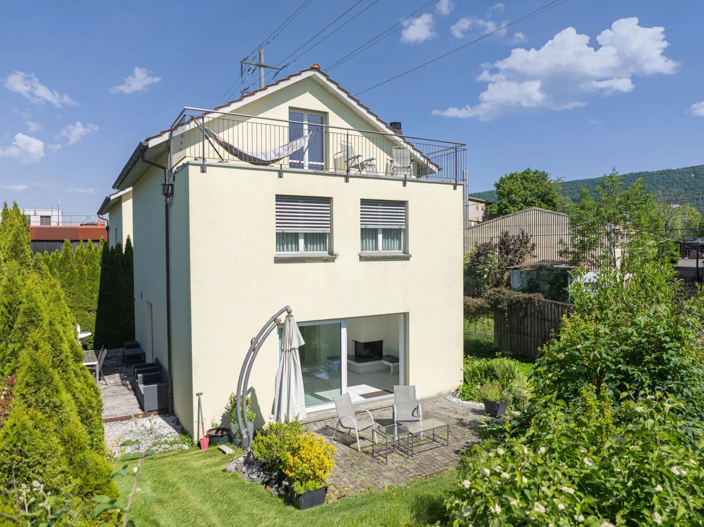 Detached single-family house in a central location in Wettingen - Photo 1 of 11