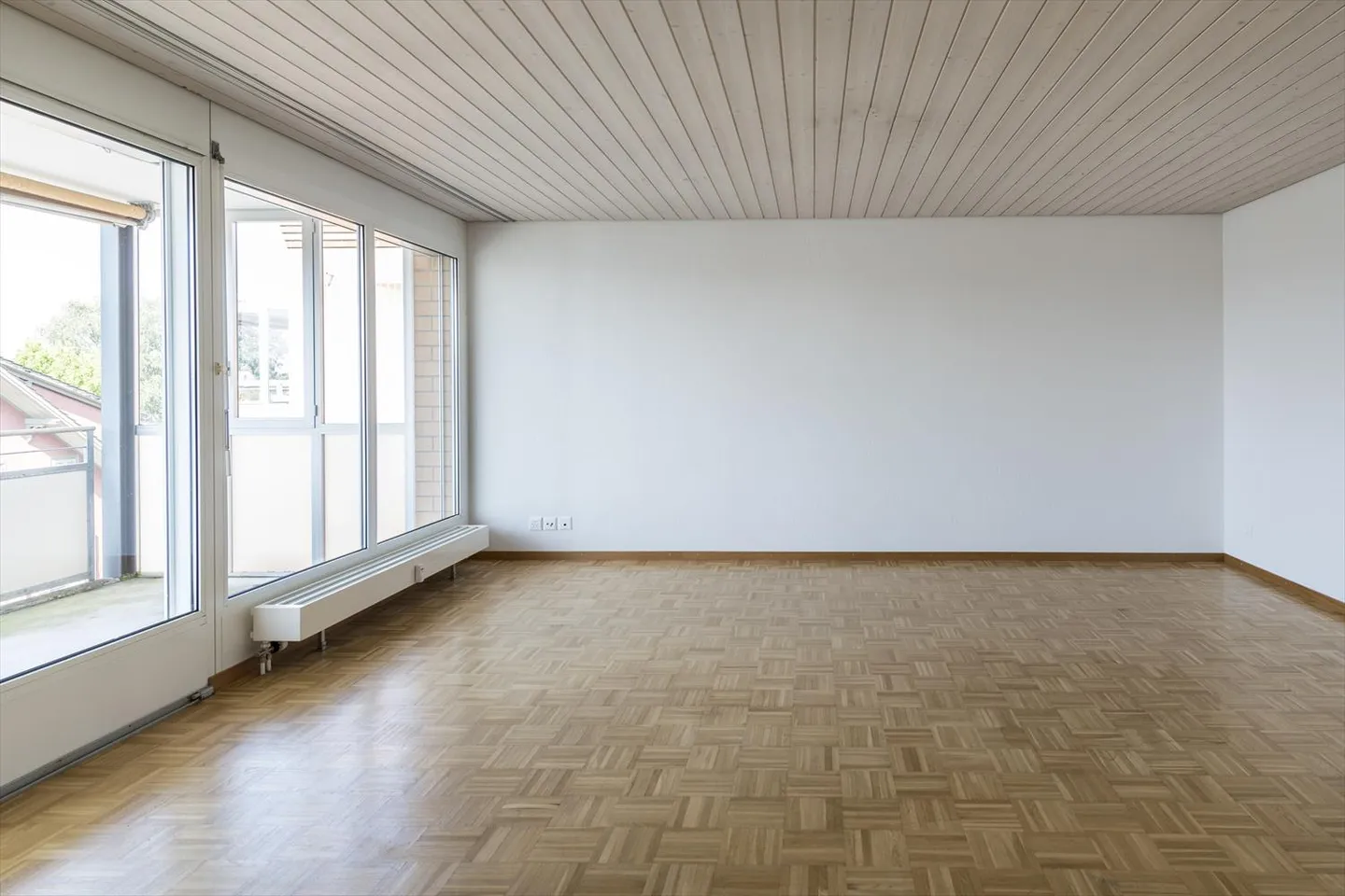 Wohnung mit Parkettboden und schönem, besonnten Balkon - Foto 5 von 13