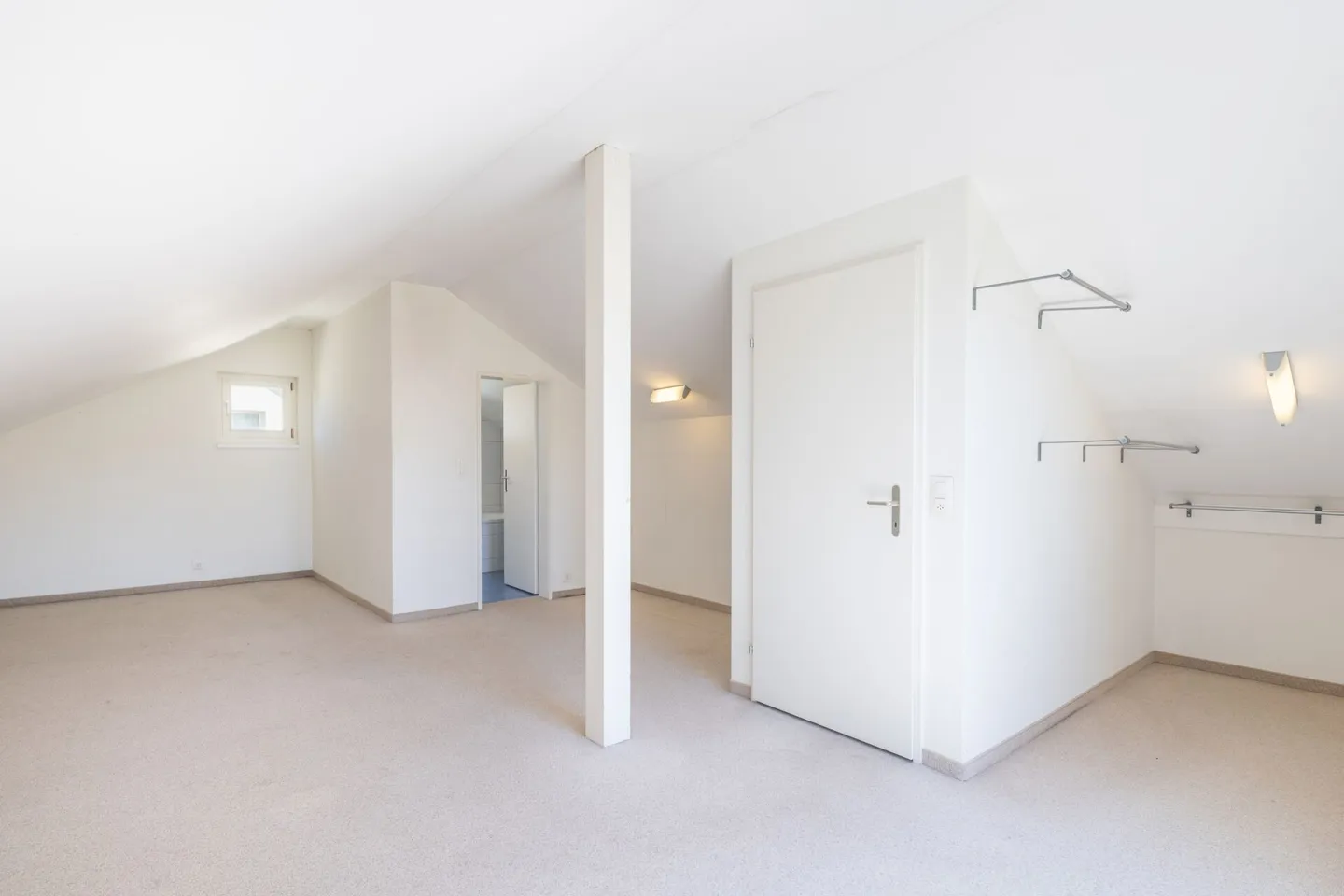 Detached single-family house in a central location in Wettingen - Photo 11 of 11