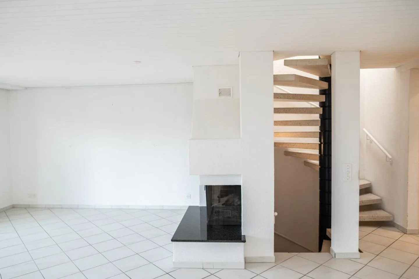Temporary Rental - Family-Friendly Row House - Photo 3 of 11