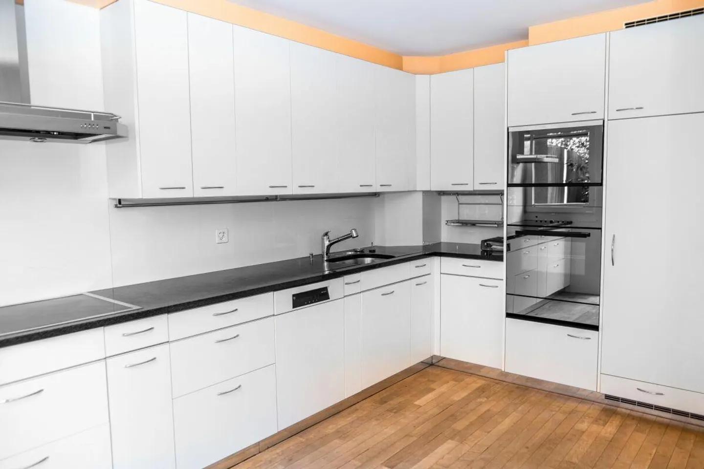 Temporary Rental - Family-Friendly Row House - Photo 4 of 11