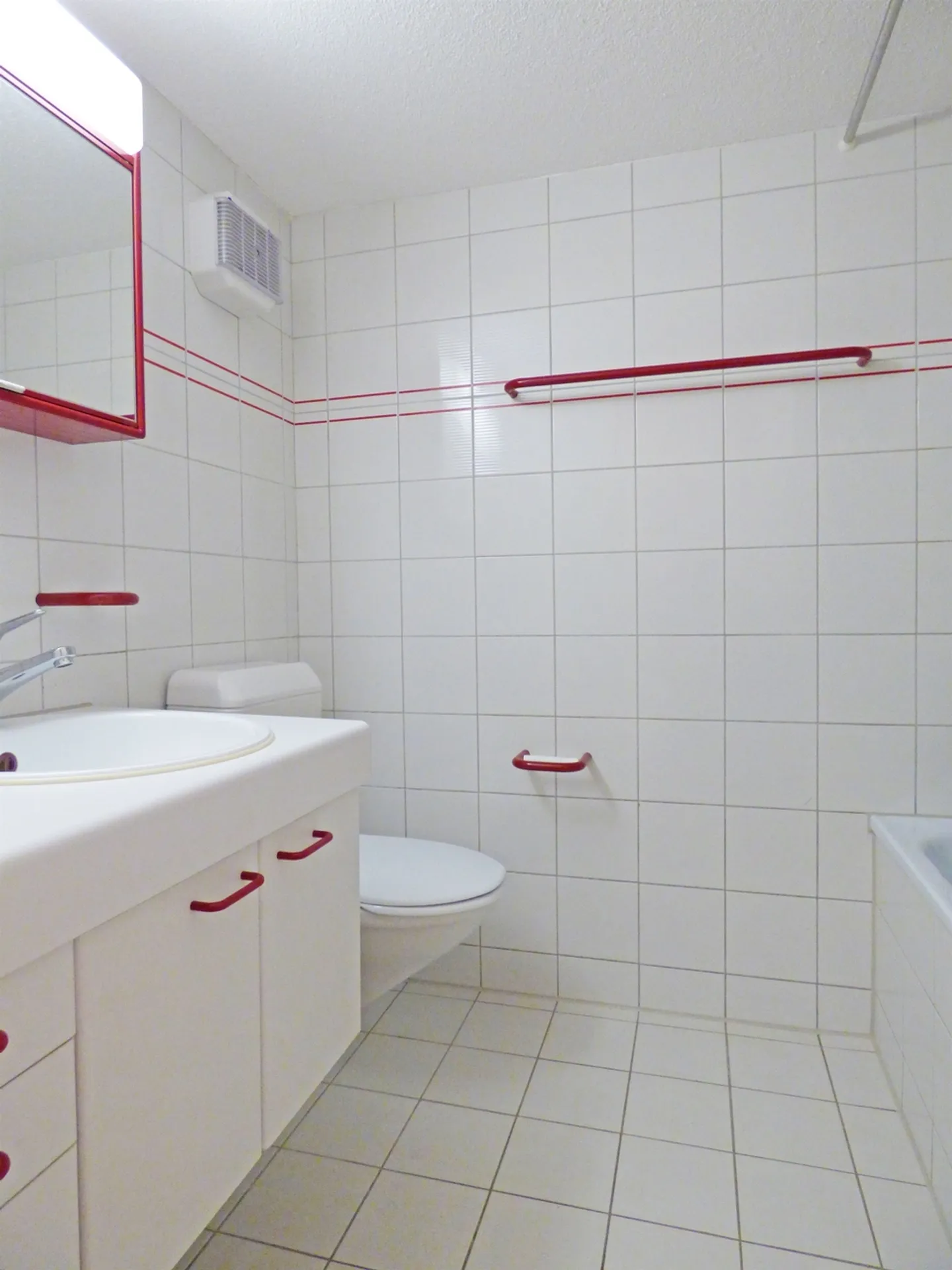 Charming apartment in a central location in the heart of Horgen - Photo 5 of 5