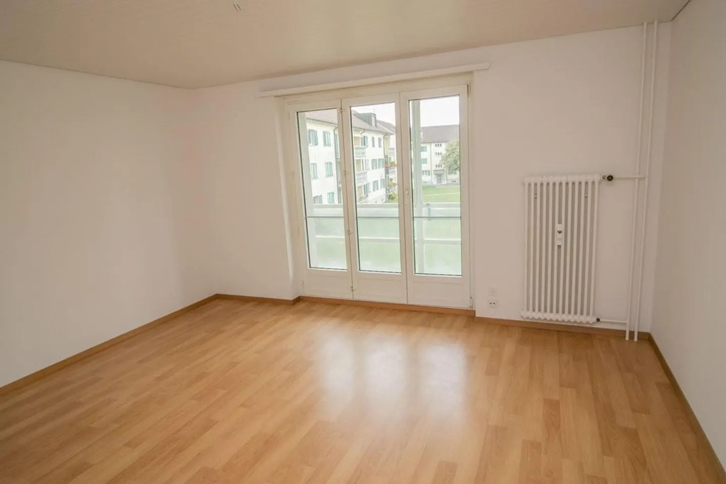 Ampio appartamento con 3 stanze nel centro di Arbon - Foto 5 di 7