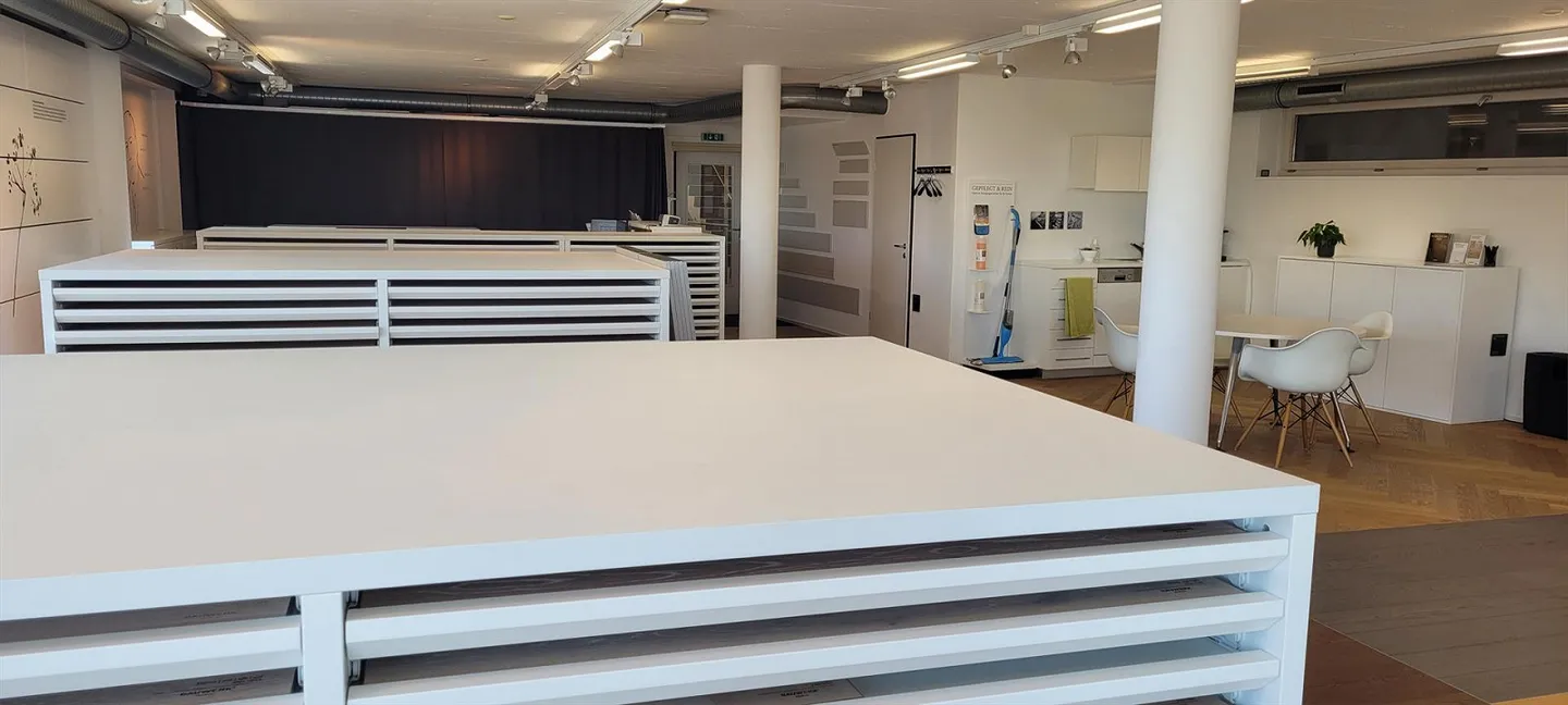 Exhibition/office space for rent at M-Parc - Photo 5 of 6