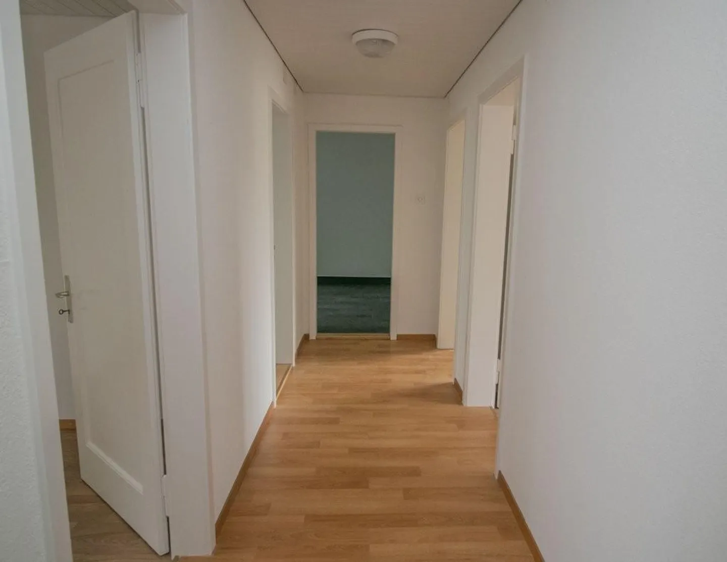 Ampio appartamento con 3 stanze nel centro di Arbon - Foto 7 di 7