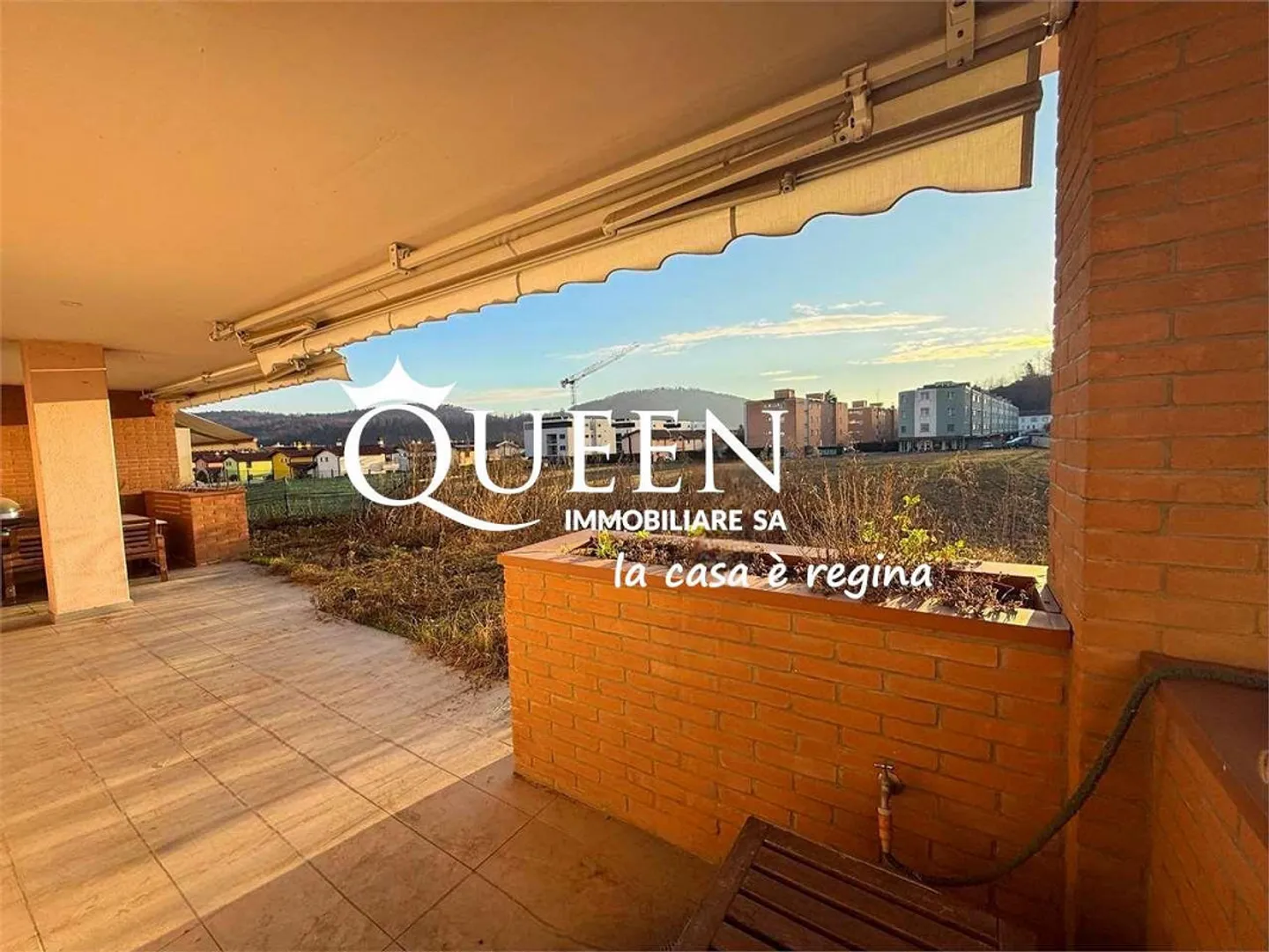 Stabio: modern apartment with 4.5 rooms, 138 m², garden in the area - Photo 1 of 12