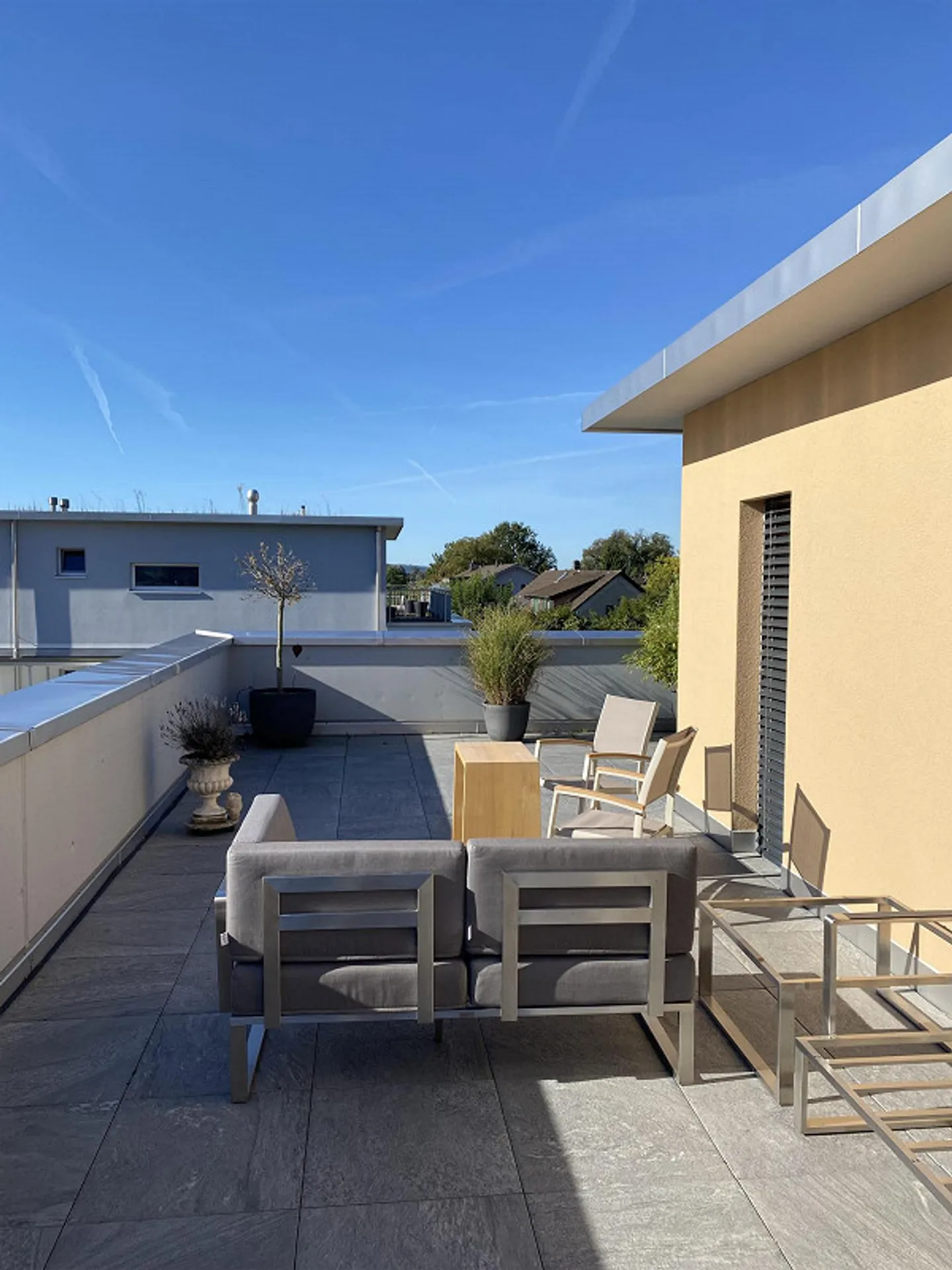 Attico moderno di 2,5 stanze con vista panoramica a Feldbrunnen - Foto 15 di 15