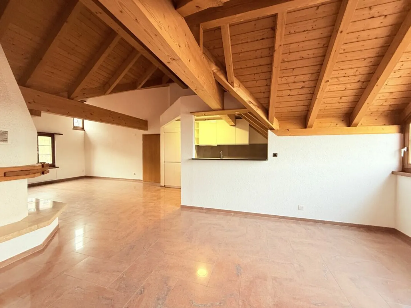 Charmante Renovierte Wohnung - Foto 2 von 9