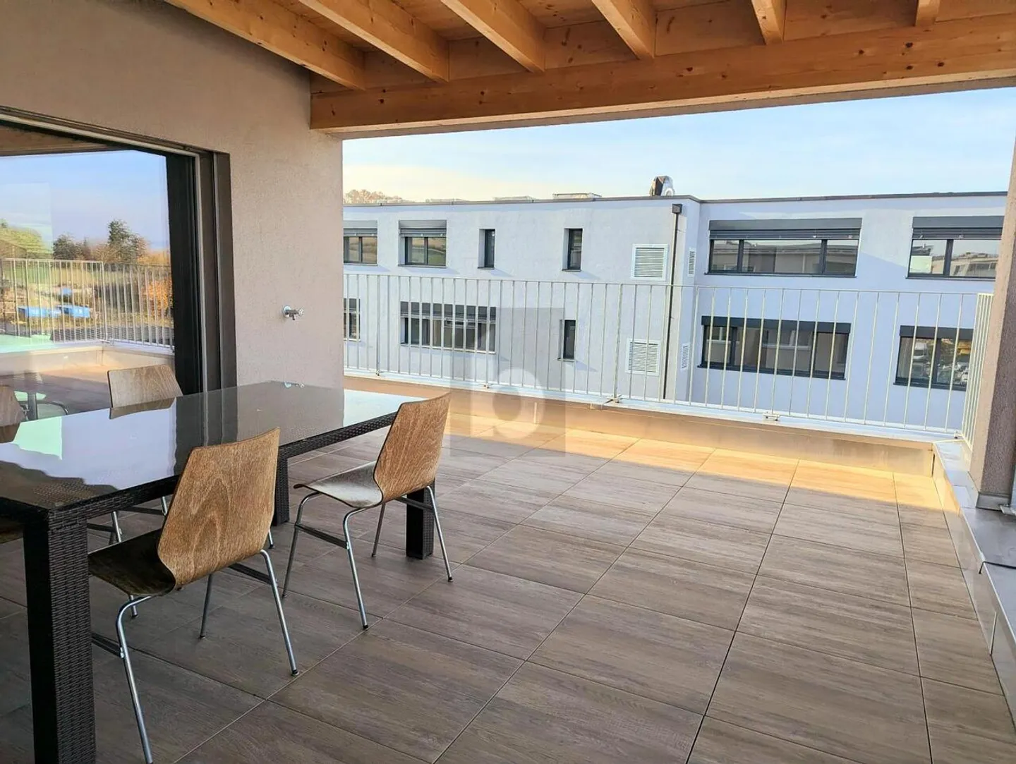 MODERN AND SPACIOUS - Photo 5 of 6