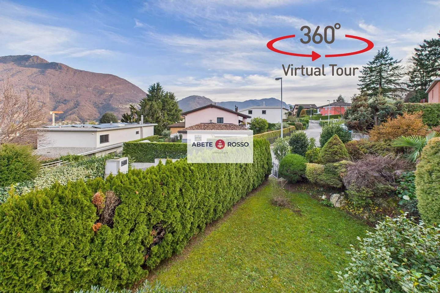 Apartment with private garden in a prestigious residential area. - Photo 1 of 16