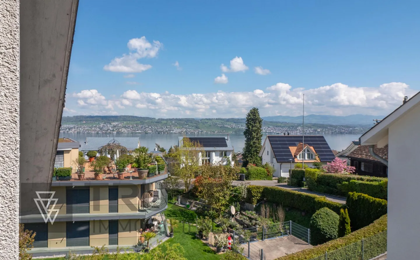 Family House in Wädenswil - Photo 10 of 11