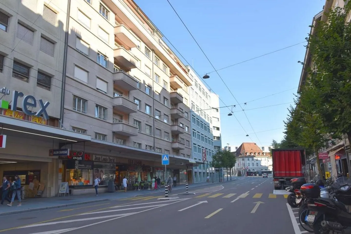 4.5 Room Apartment for Rent - Photo 1 of 9