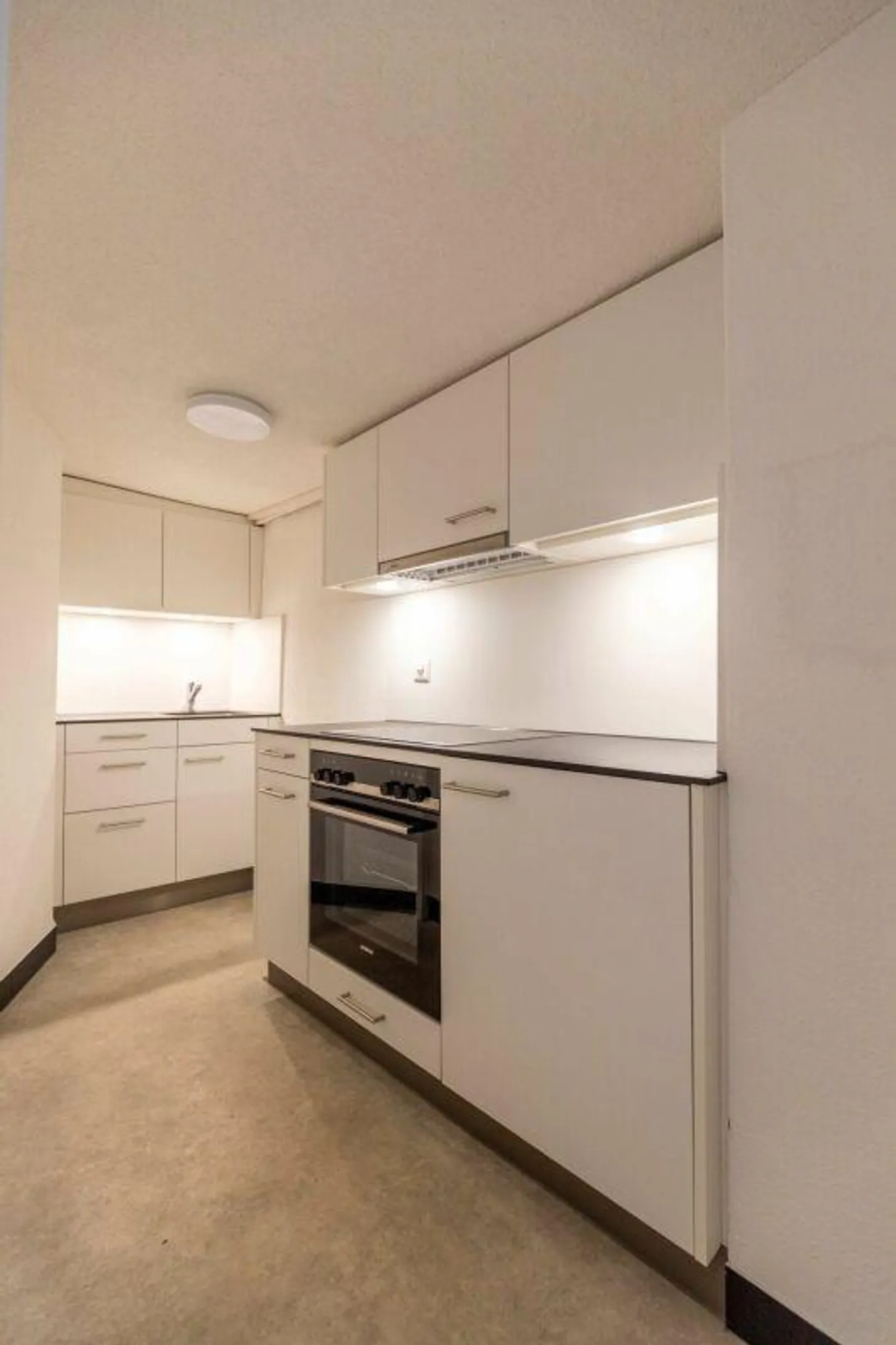 A real, freshly renovated old town house - Photo 8 of 13