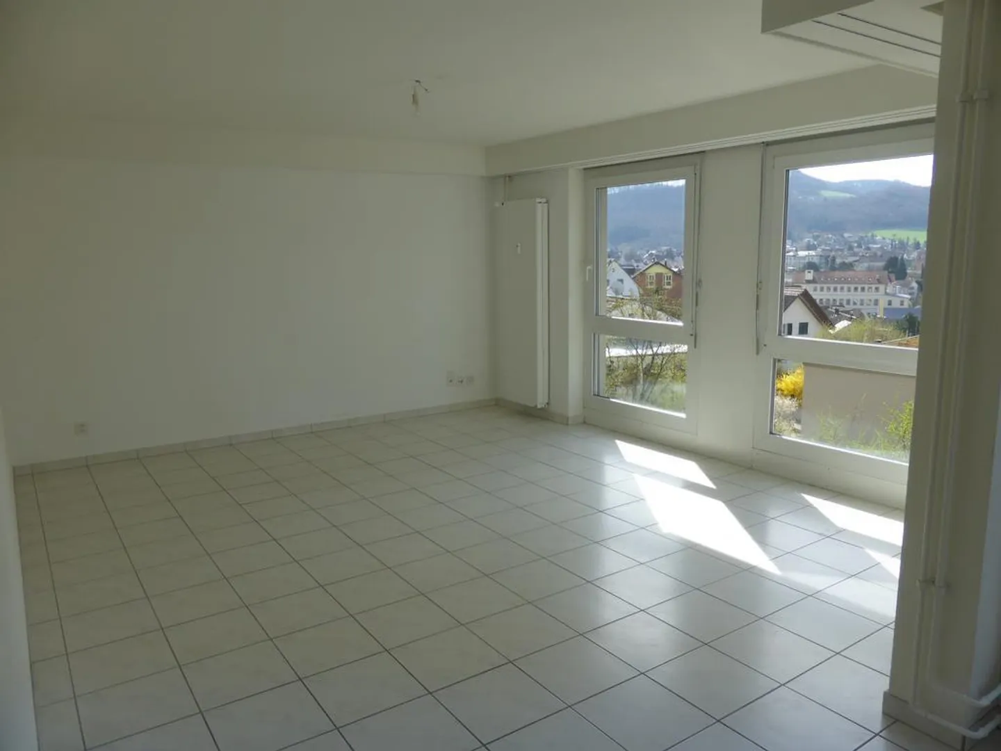 Appartement 3,5 pièces avec belle vue au Sonnenhügel à louer - Photo 3 sur 10