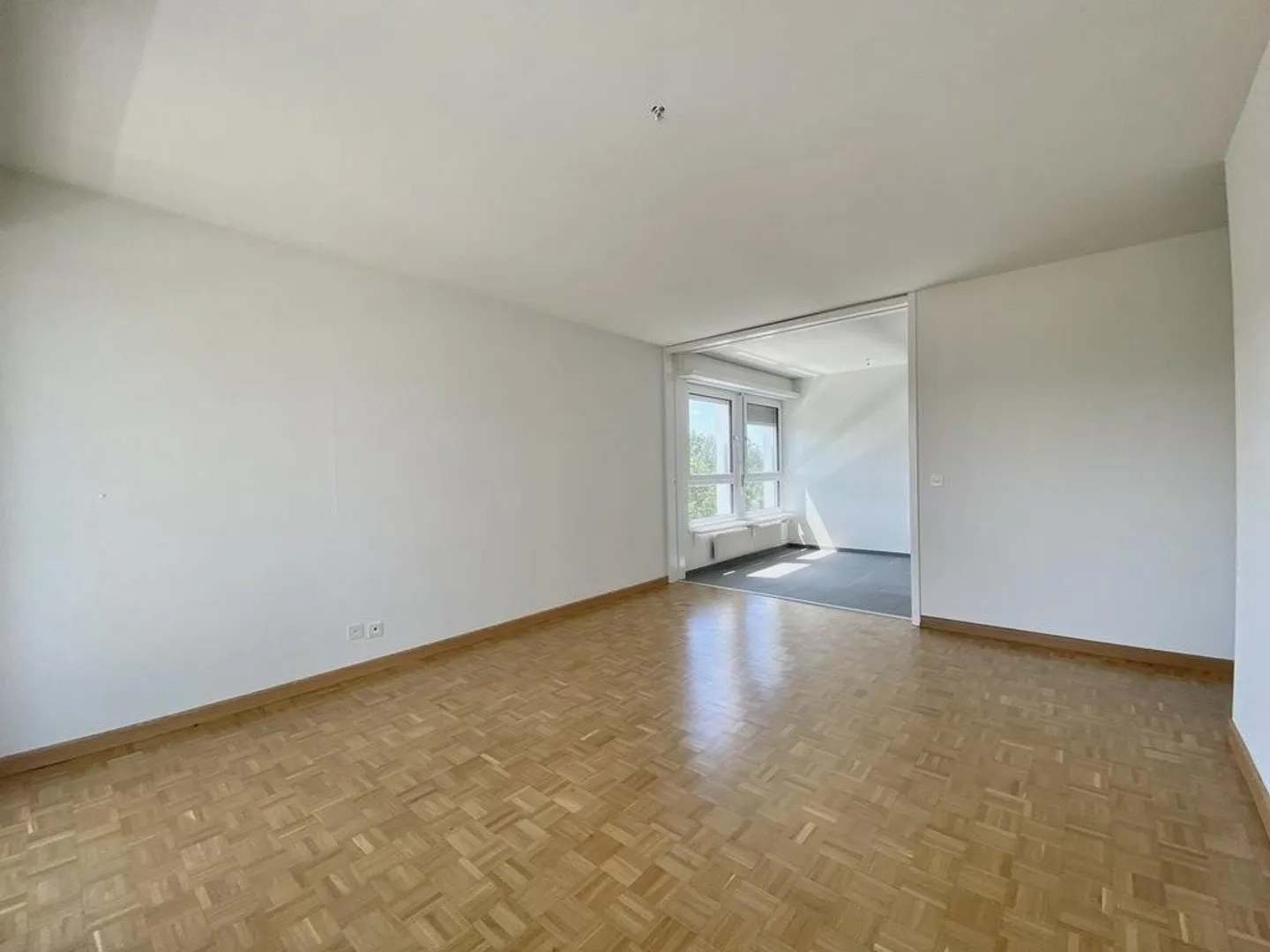 Cozy 4.5-room apartment in beautiful Birsfelden - Photo 5 of 10