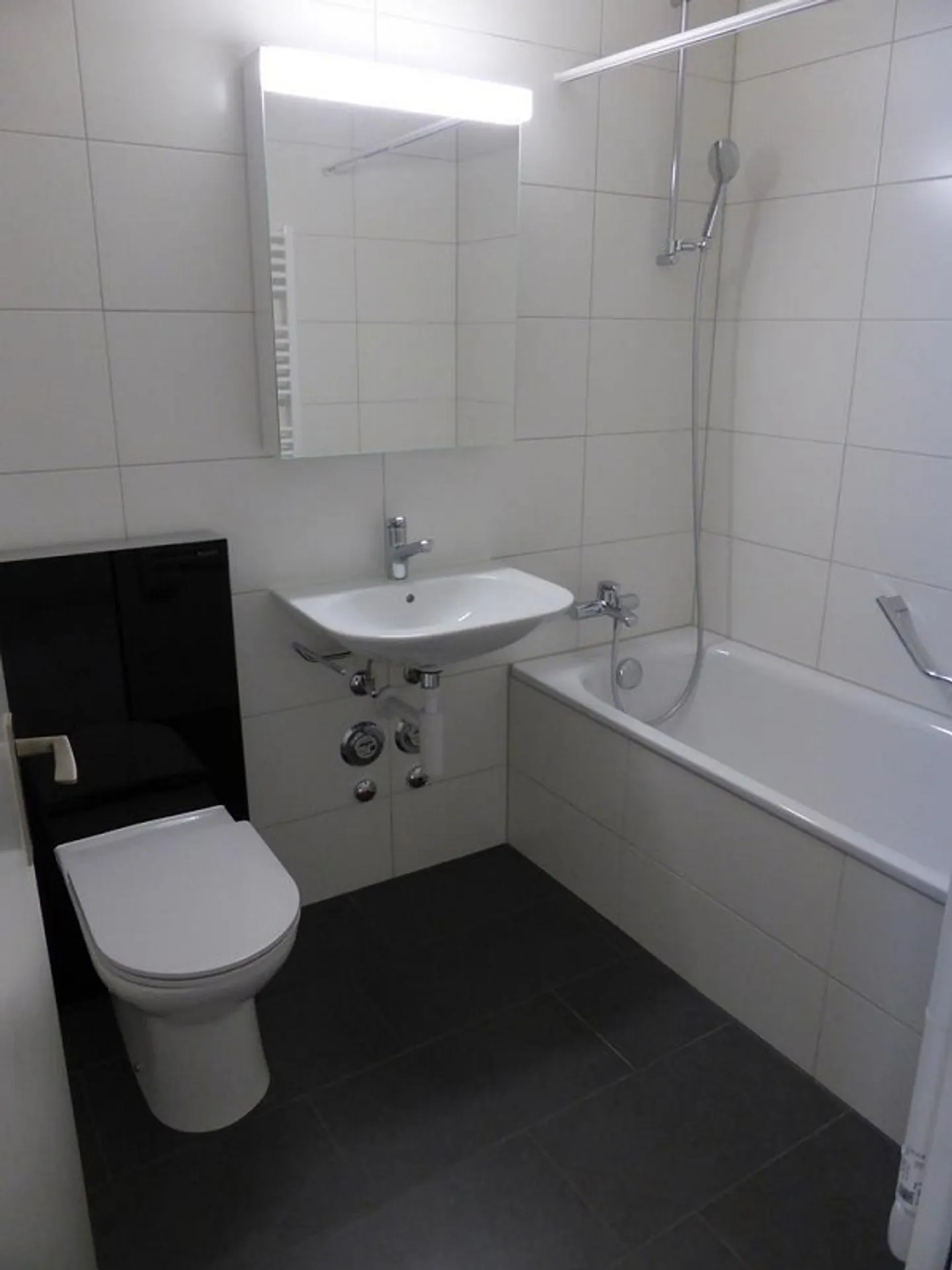 Appartement 3,5 pièces avec belle vue au Sonnenhügel à louer - Photo 6 sur 10