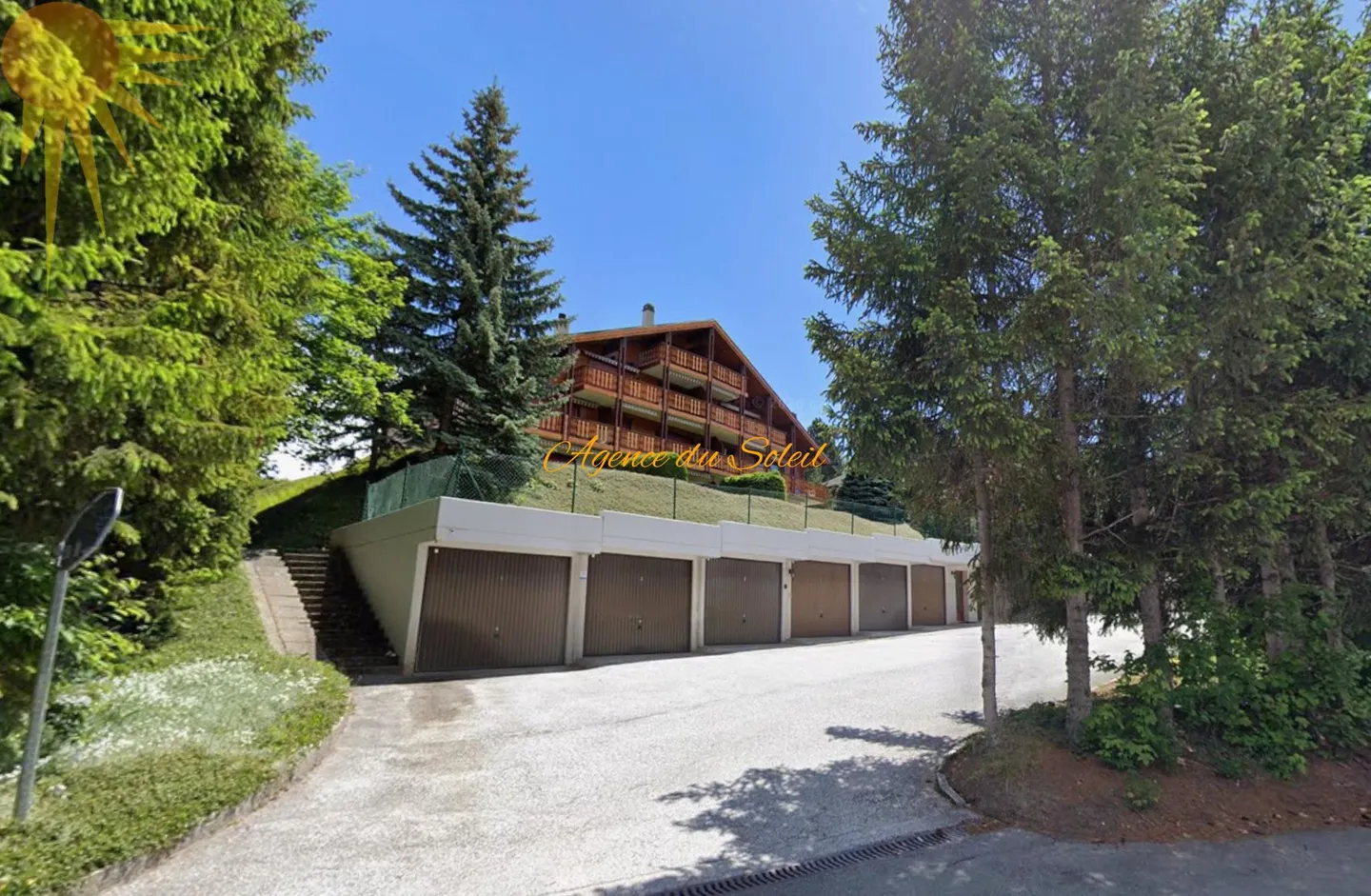 Box de garage privé à Crans - Photo 1 sur 1