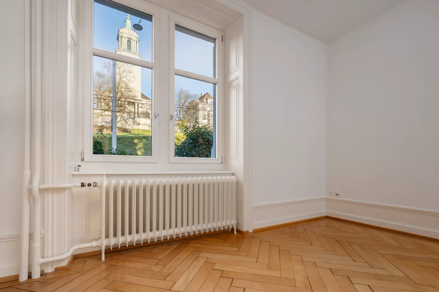 Charming 4-Room Art Nouveau Apartment with a View - Photo 6 of 9