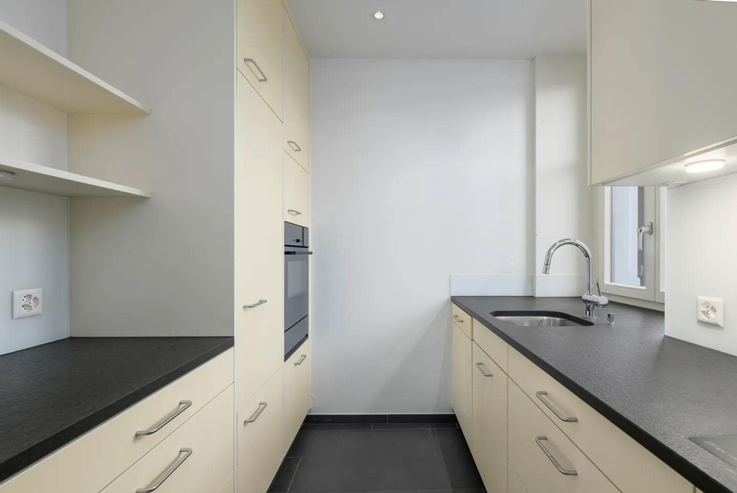 Charming 4-Room Art Nouveau Apartment with a View - Photo 7 of 9