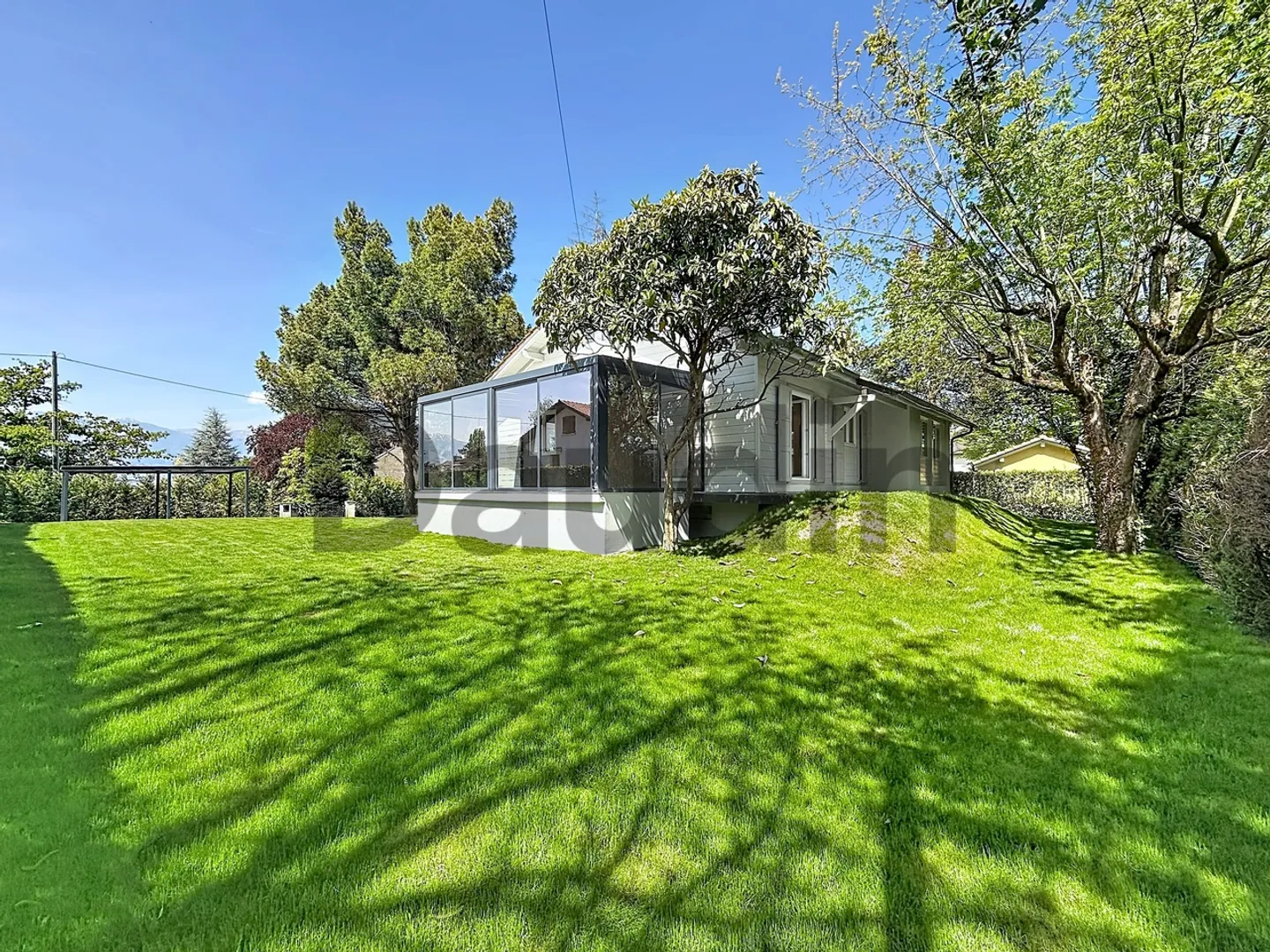 Renovated Family Home in Vernier - Photo 3 of 11