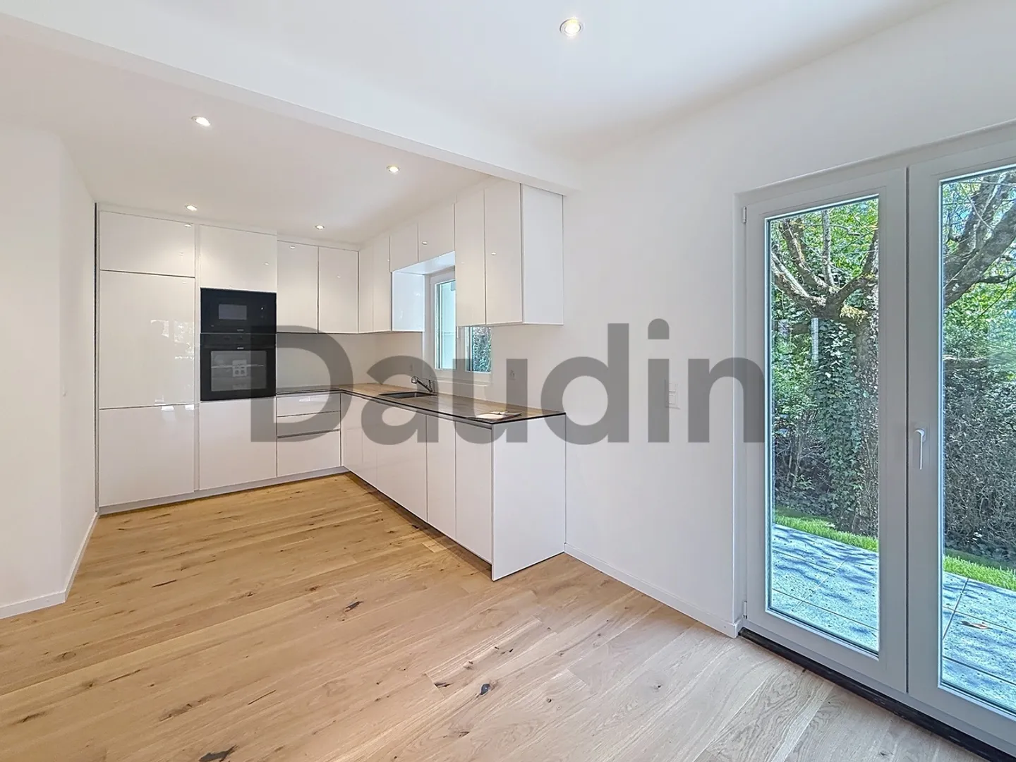 Renovated Family Home in Vernier - Photo 6 of 11