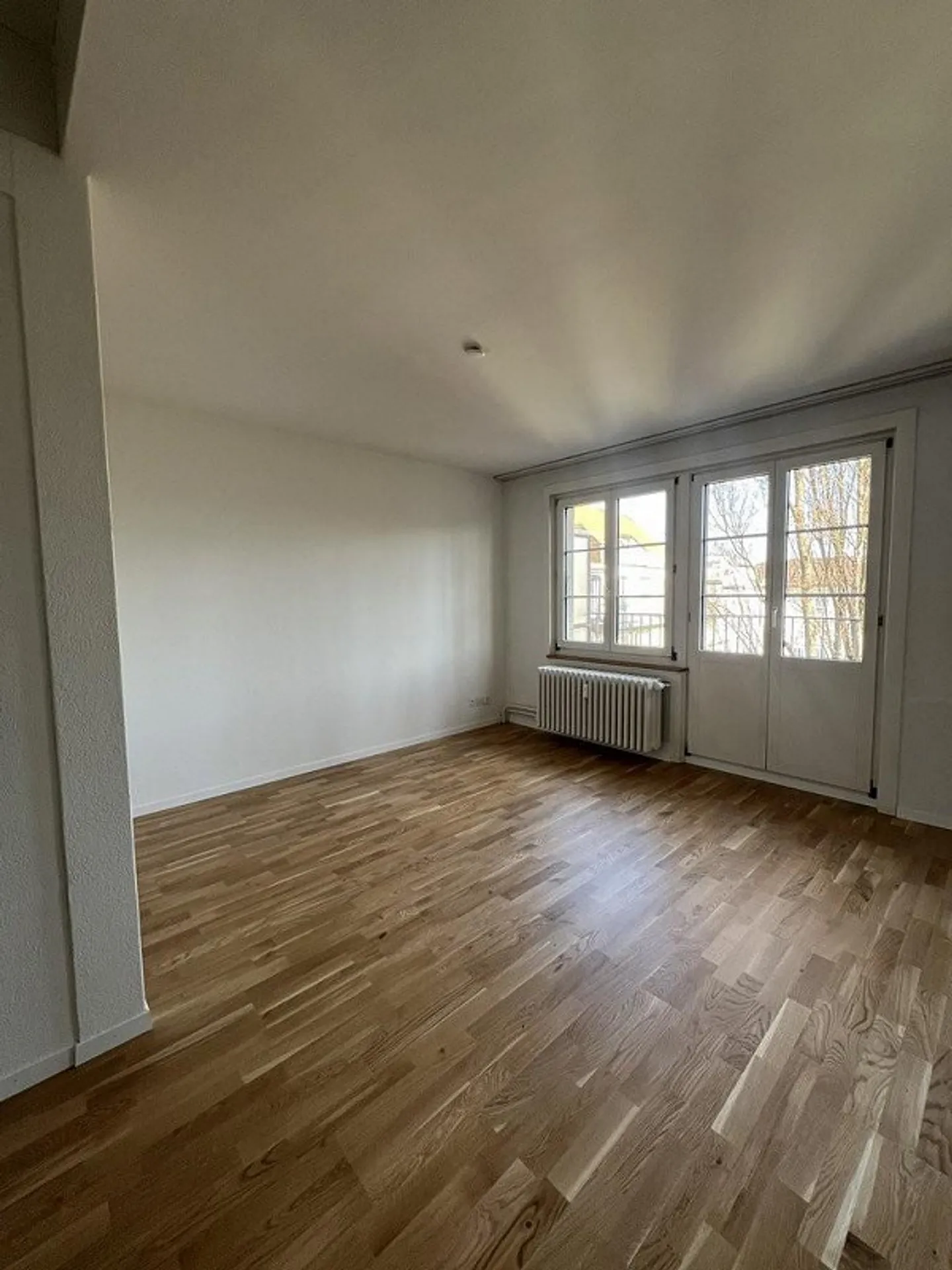 Quiet Apartment with Balcony - Photo 3 of 10