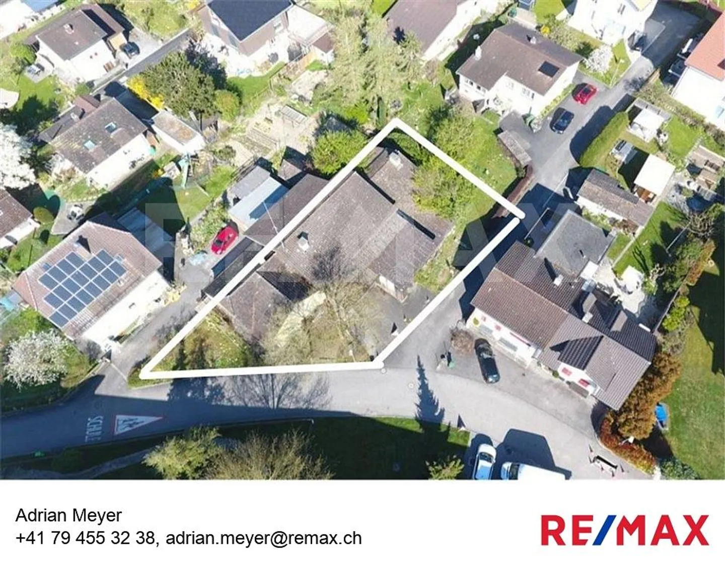 Charmantes Sanierungsjuwel in Aegerten - Foto 1 von 12