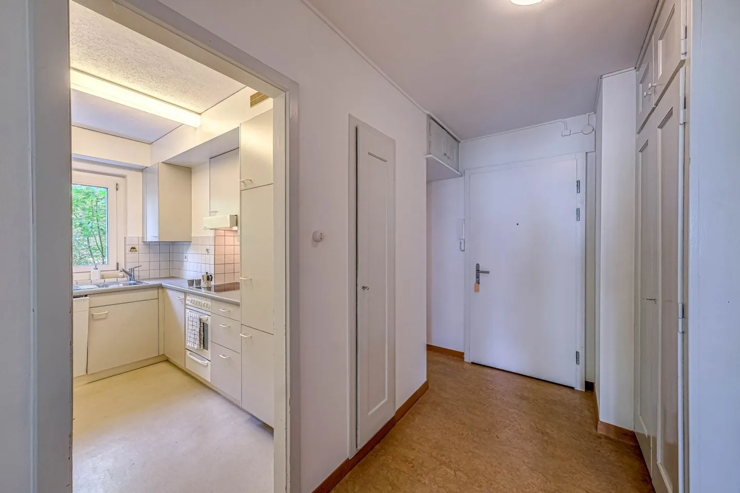 Bright Apartment in Zuchwil - Photo 4 of 8