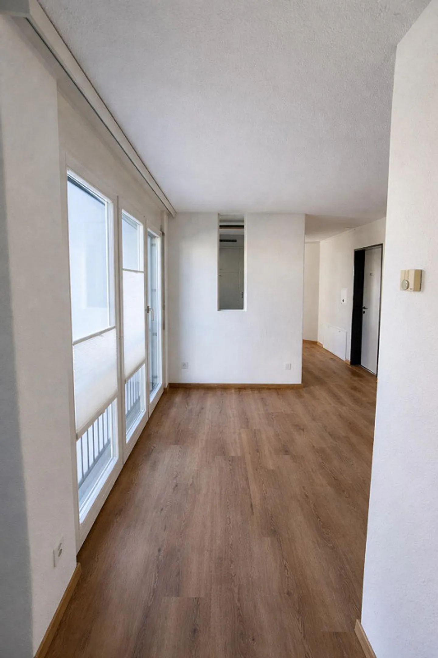 Appartement moderne de 4,5 pièces avec jardin à Wilen bei Wollerau - Photo 4 sur 10
