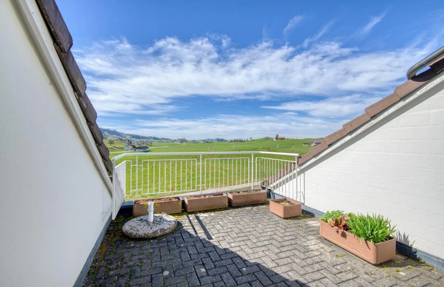 Charmantes Haus mit Seeblick - Foto 10 von 14