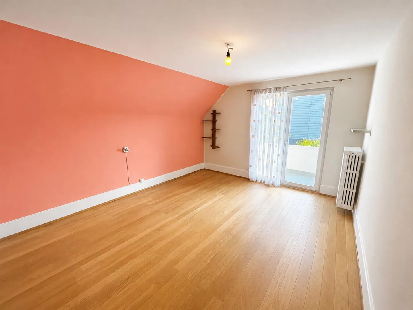Charming Single-Family Home with Dream Garden in Quiet Residential Area - Photo 8 of 9