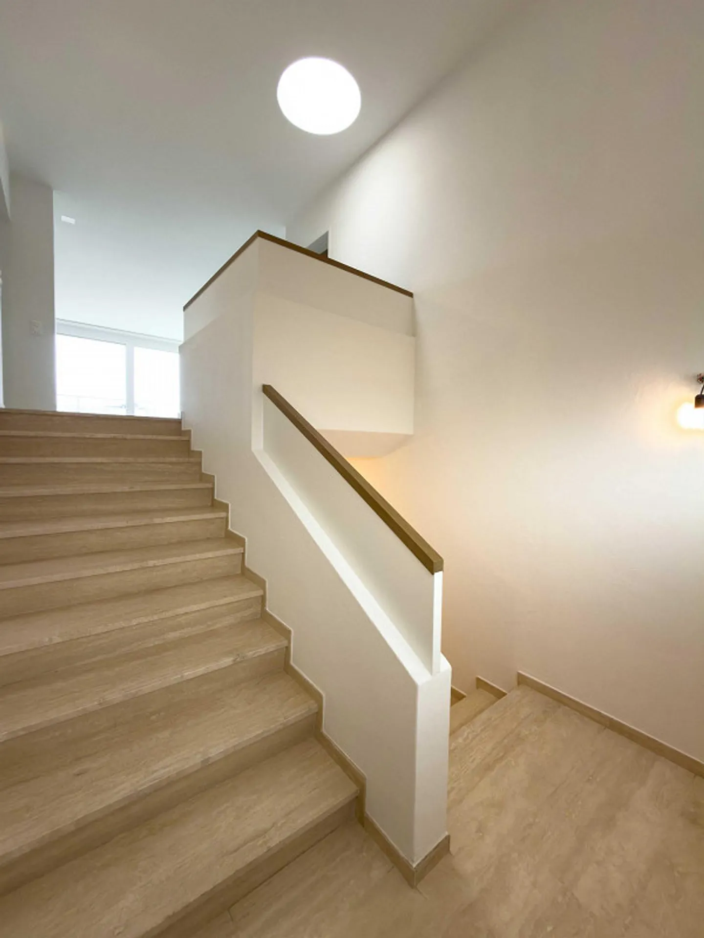 3.5 Room Apartment in Dübendorf - Photo 2 of 13