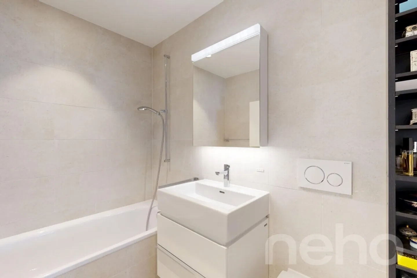 Moderne 4.5-Zimmerwohnung mit Loggia, Weitblick und Tiefgaragenplätzen - Foto 10 von 11