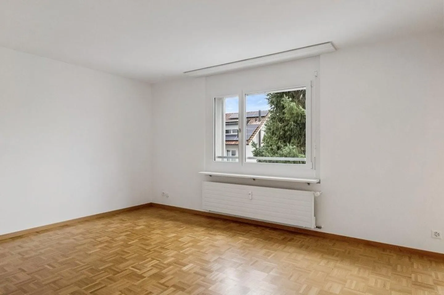 18.04.2026 - Open House! - 4-Room Apartment in a Quiet Location - Photo 9 of 12