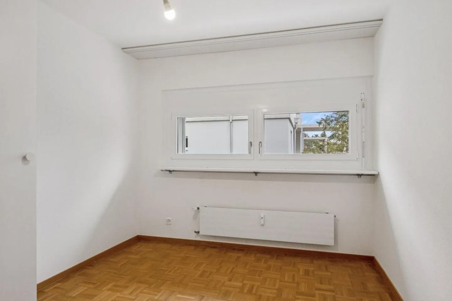 18.04.2026 - Open House! - 4-Room Apartment in a Quiet Location - Photo 10 of 12