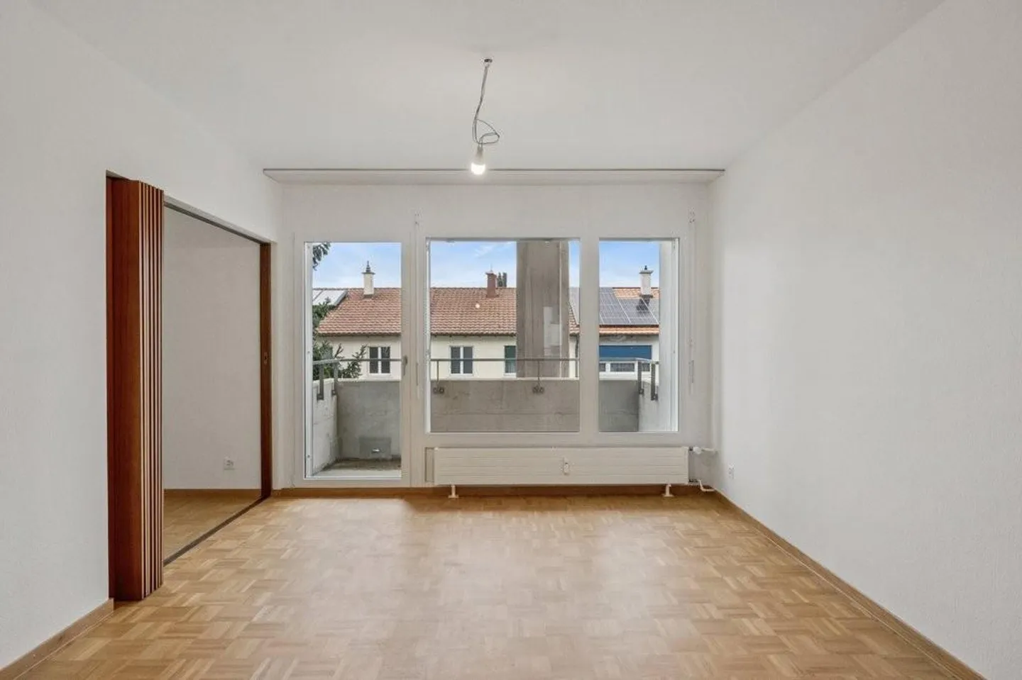 18.04.2026 - Open House! - 4-Room Apartment in a Quiet Location - Photo 12 of 12