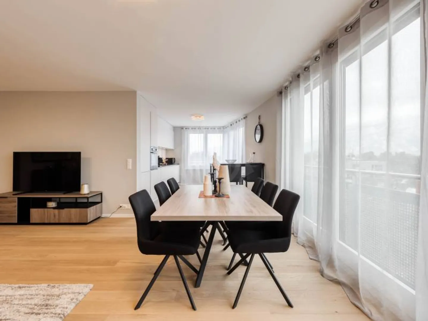 Luxury Apartment in Malagnou - Photo 6 of 11