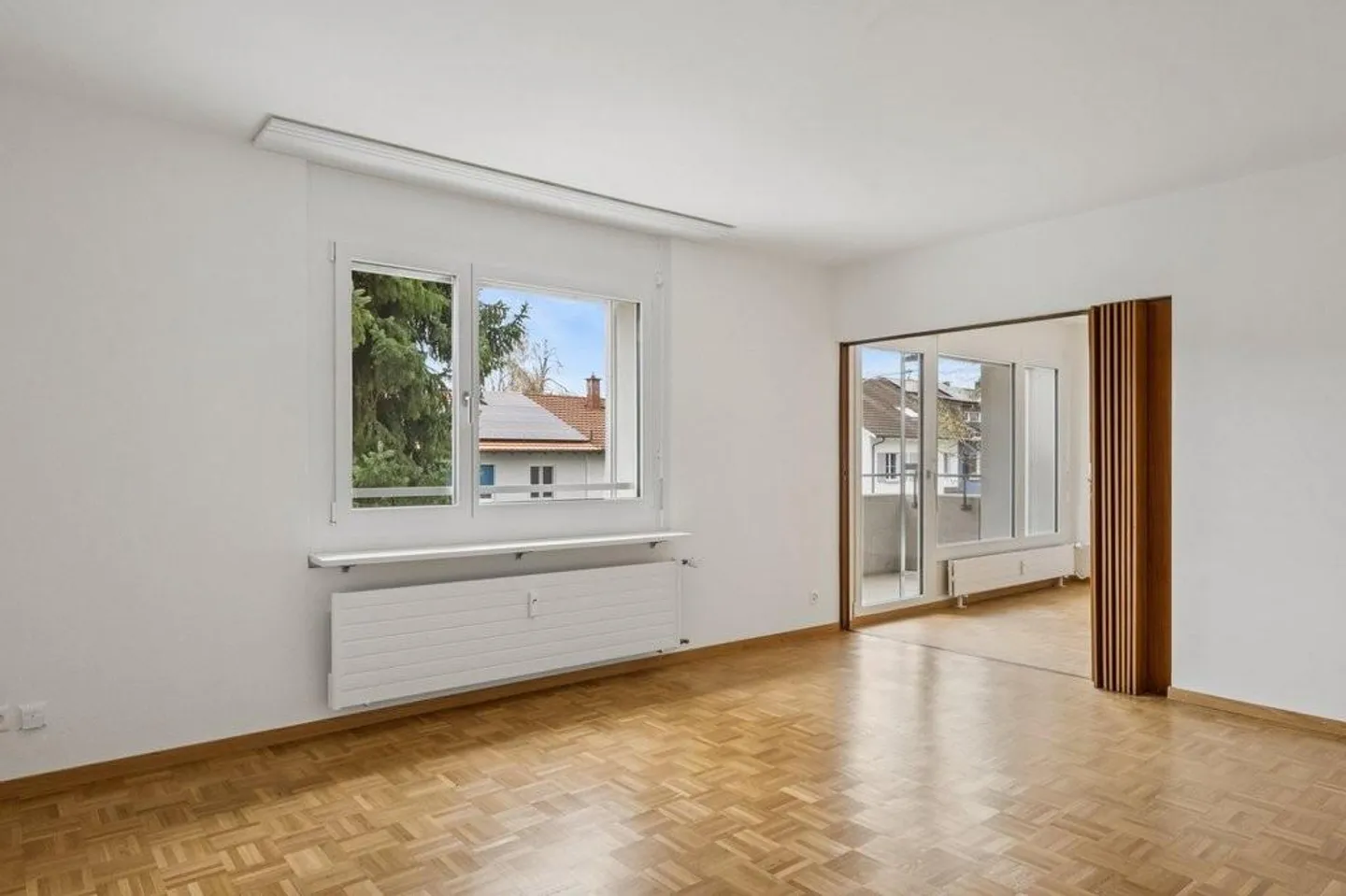 18.04.2026 - Open House! - 4-Room Apartment in a Quiet Location - Photo 8 of 12