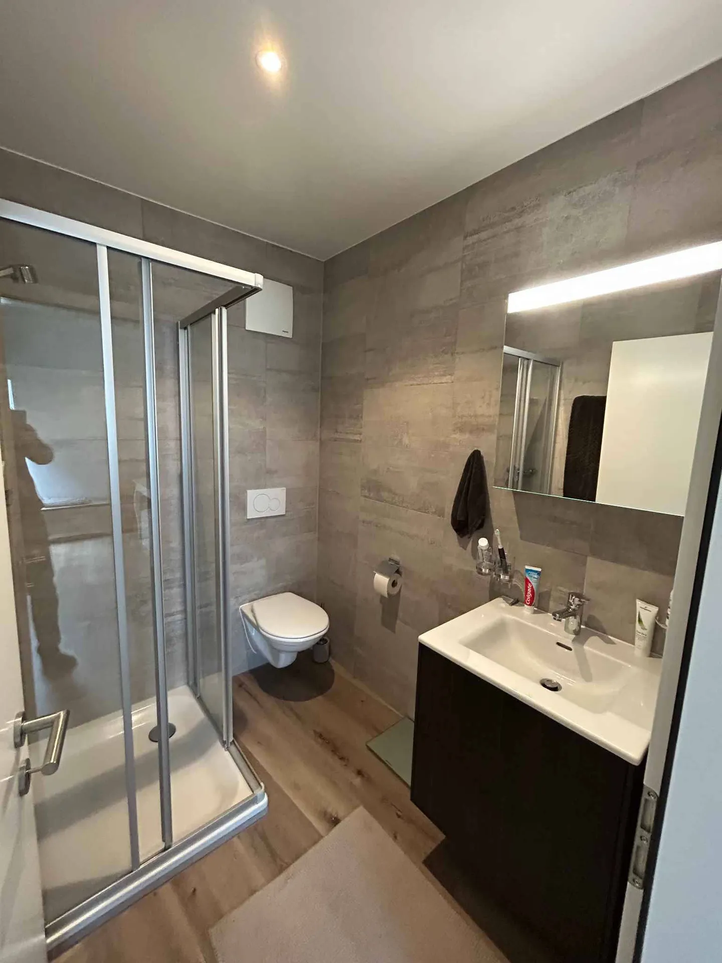 Charming Duplex Apartment - Photo 6 of 7