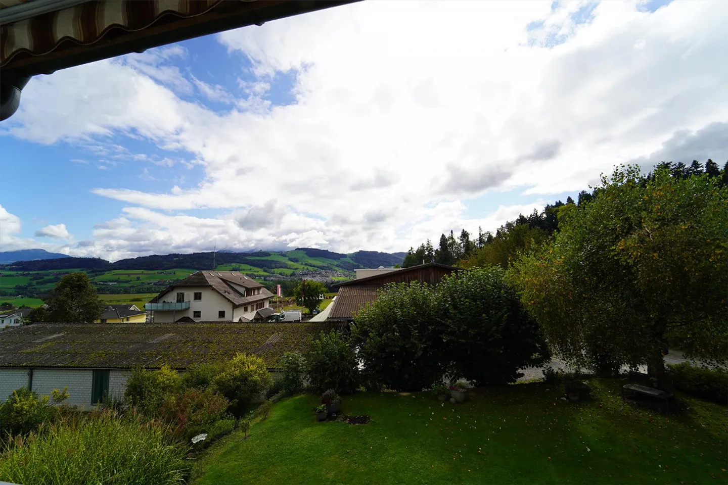 4.5 Room Apartment in a Quiet and Rural Environment - Photo 2 of 7