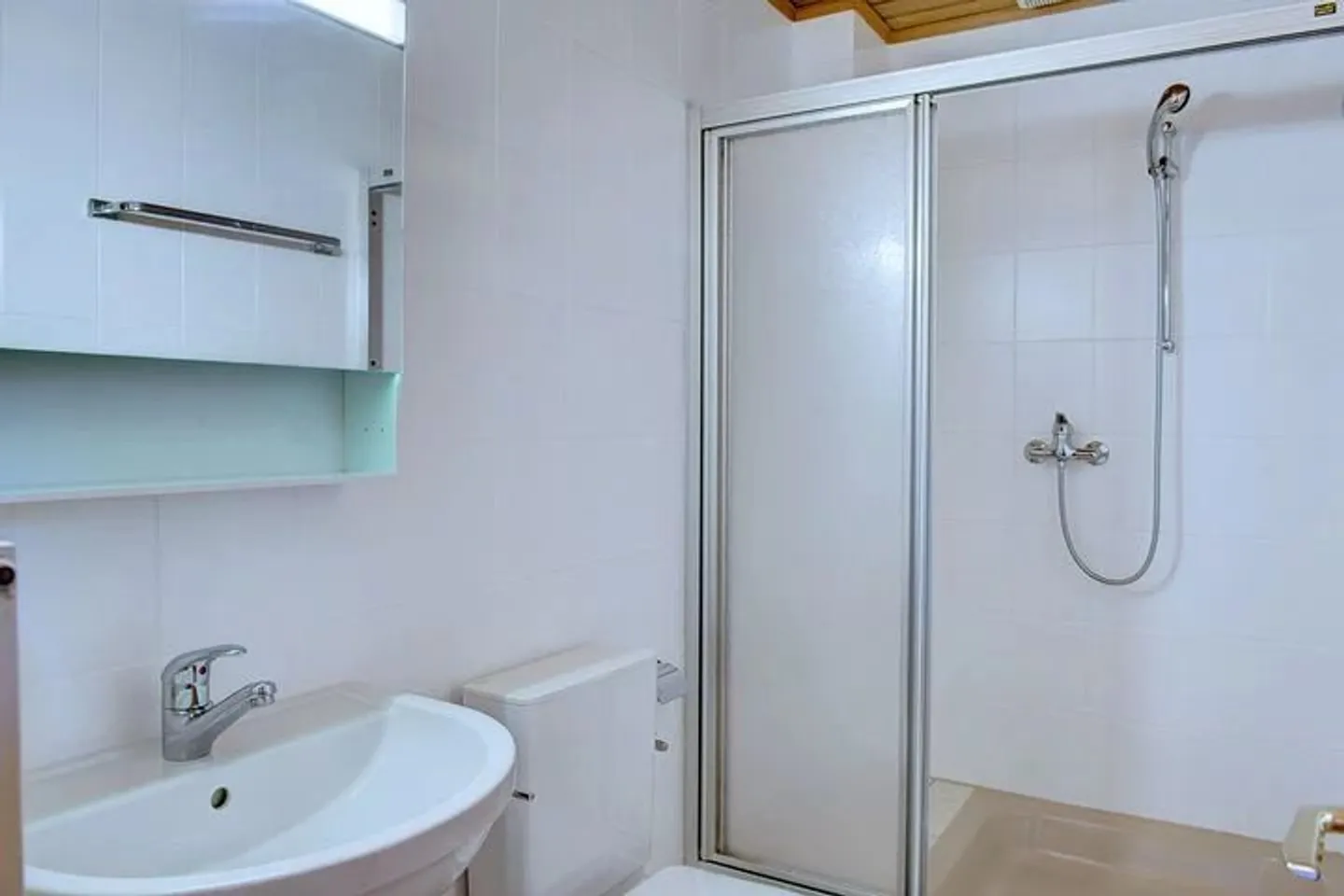 6-room semi-detached villa - Photo 5 of 6