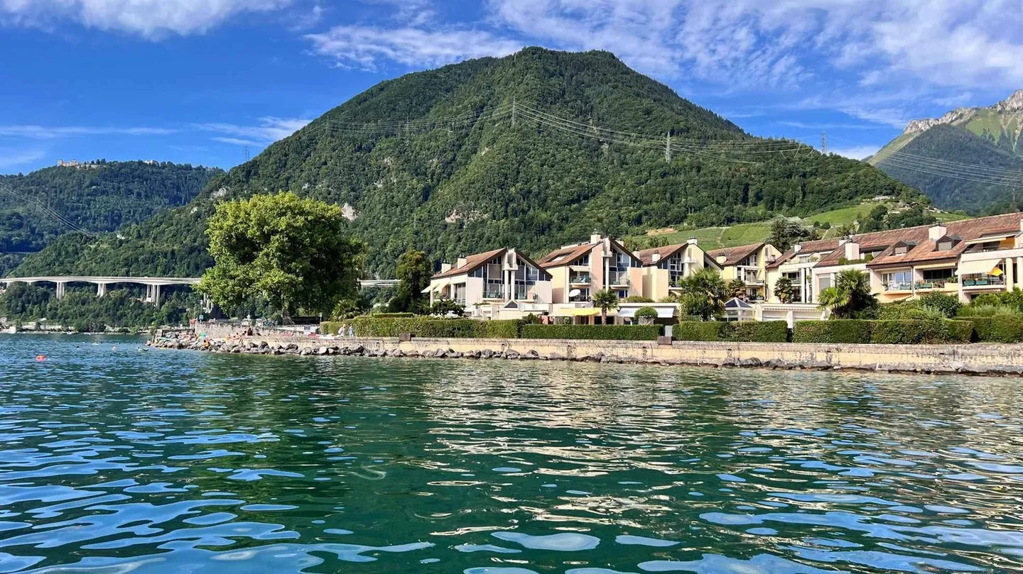 Duplex 5.5 Rooms in Villeneuve VD - Photo 2 of 7