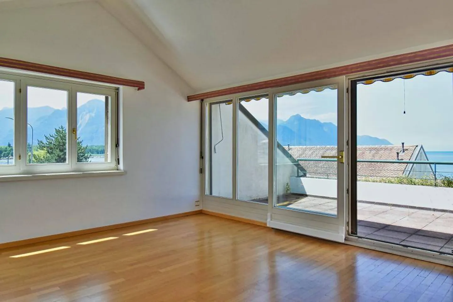 Duplex 5.5 Rooms in Villeneuve VD - Photo 5 of 7