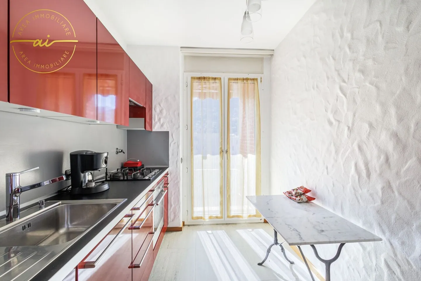 Appartamento moderno e luminoso di 2,5 stanze con terrazza e balcone – Lugano - Foto 2 di 13