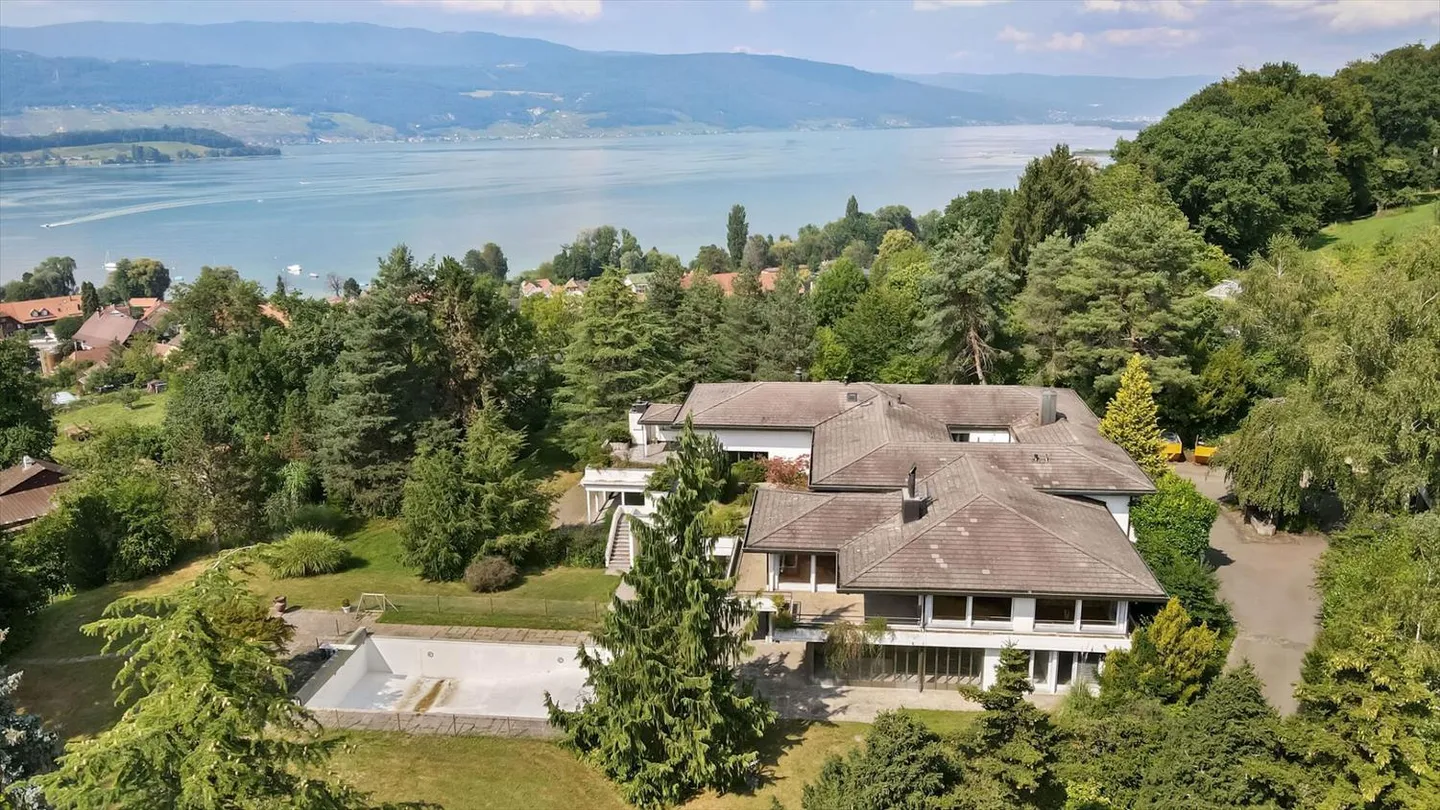 Villa kaufen - Foto 1 von 13