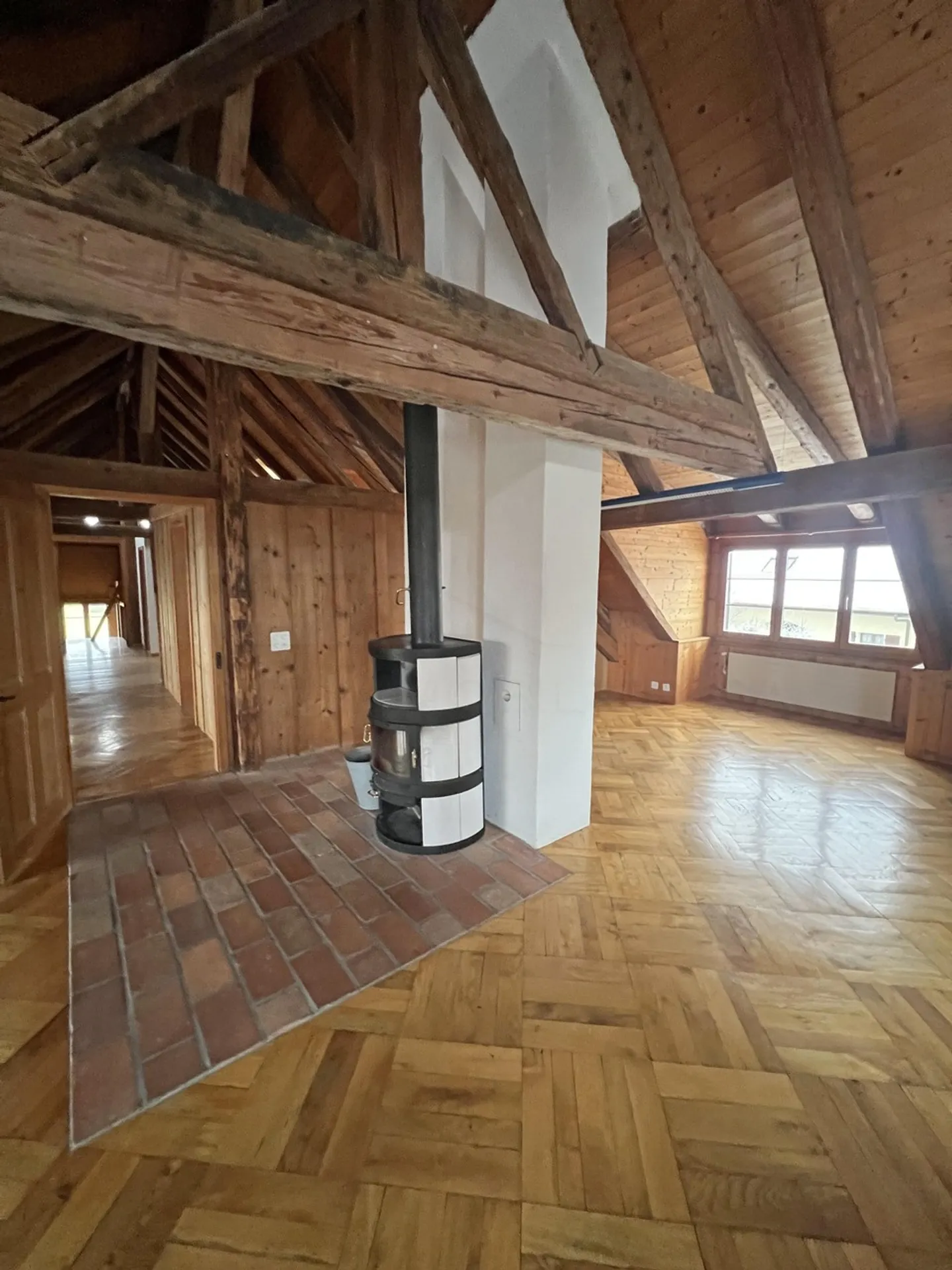 Renovated farm consisting of 2 apartments in the heart of Rossens - Photo 12 of 16