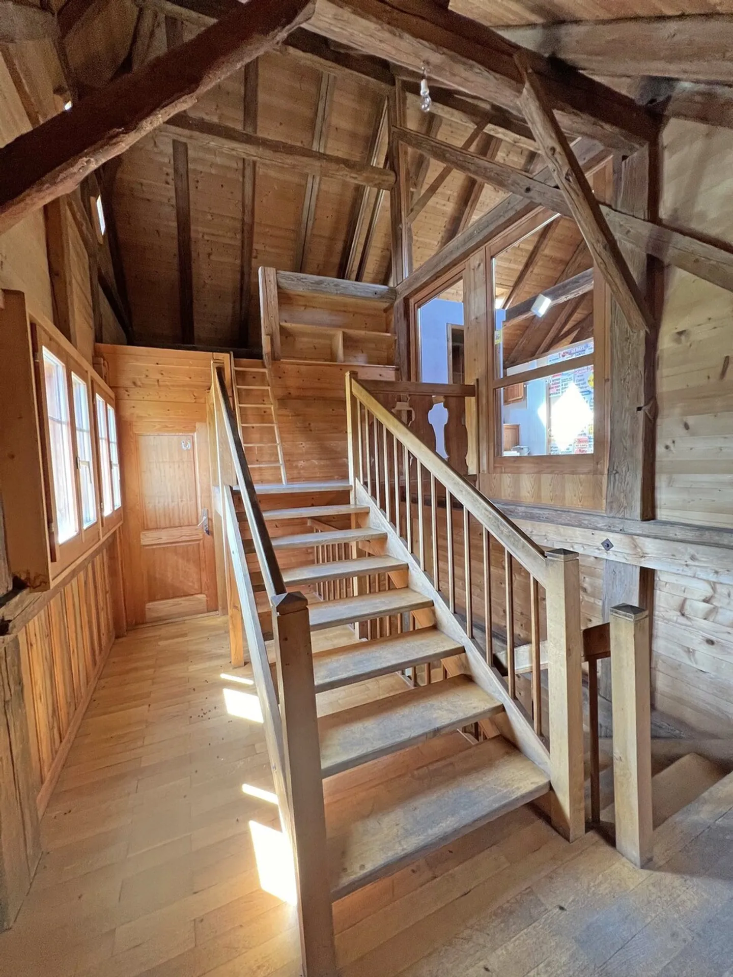 Renovated farm consisting of 2 apartments in the heart of Rossens - Photo 14 of 16